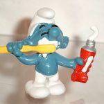 Come riconoscere un dentifricio naturale da uno chimico